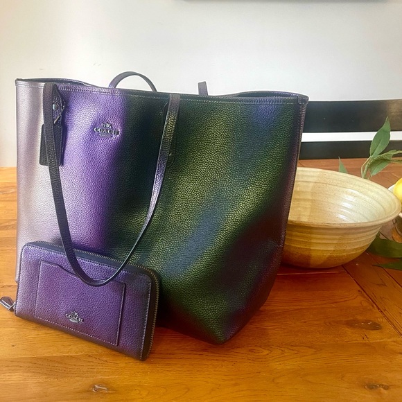 UNICORN COACH HOLOGRAM Accordion Zip Around Long Wallet Pocket Purple Green Teal - Picture 16 of 16